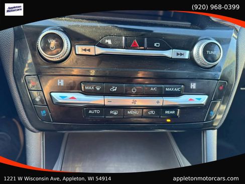 Used 2021 Ford Explorer Limited w/ Hybrid Equipment Group 310A AWD/4WD image 38