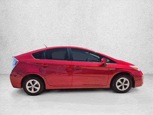 Used 2014 Toyota Prius Two FWD image 4