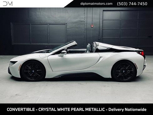 Used 2019 BMW i8 Roadster AWD/4WD image 5