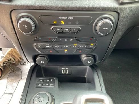 Used 2022 Ford Ranger Lariat w/ Tremor Off-Road Package AWD/4WD image 16