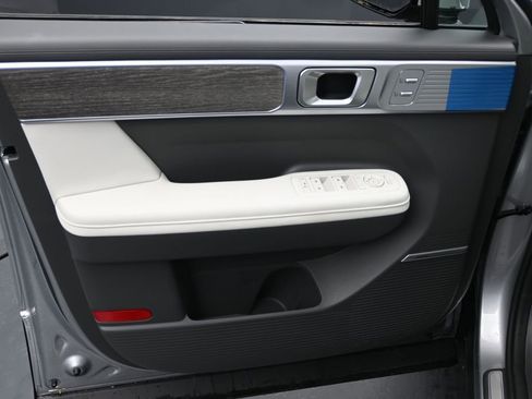 Used 2025 Hyundai Santa Fe Calligraphy image 25