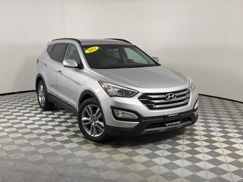 Used 2013 Hyundai Santa Fe Sport 2.0T AWD/4WD image 2