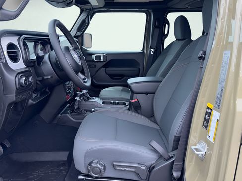 New 2026 Jeep Wrangler Unlimited Sport AWD/4WD image 9