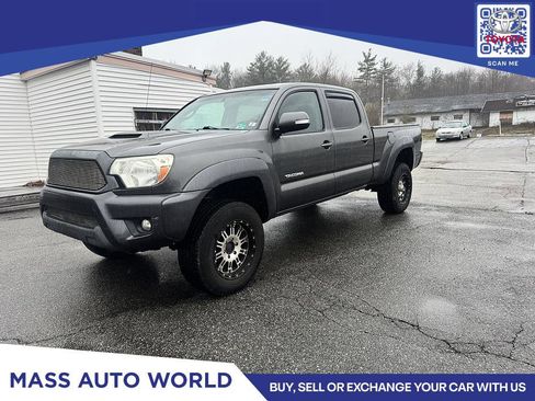 Used 2013 Toyota Tacoma 4x4 Double Cab w/ TRD Sport Pkg image 2