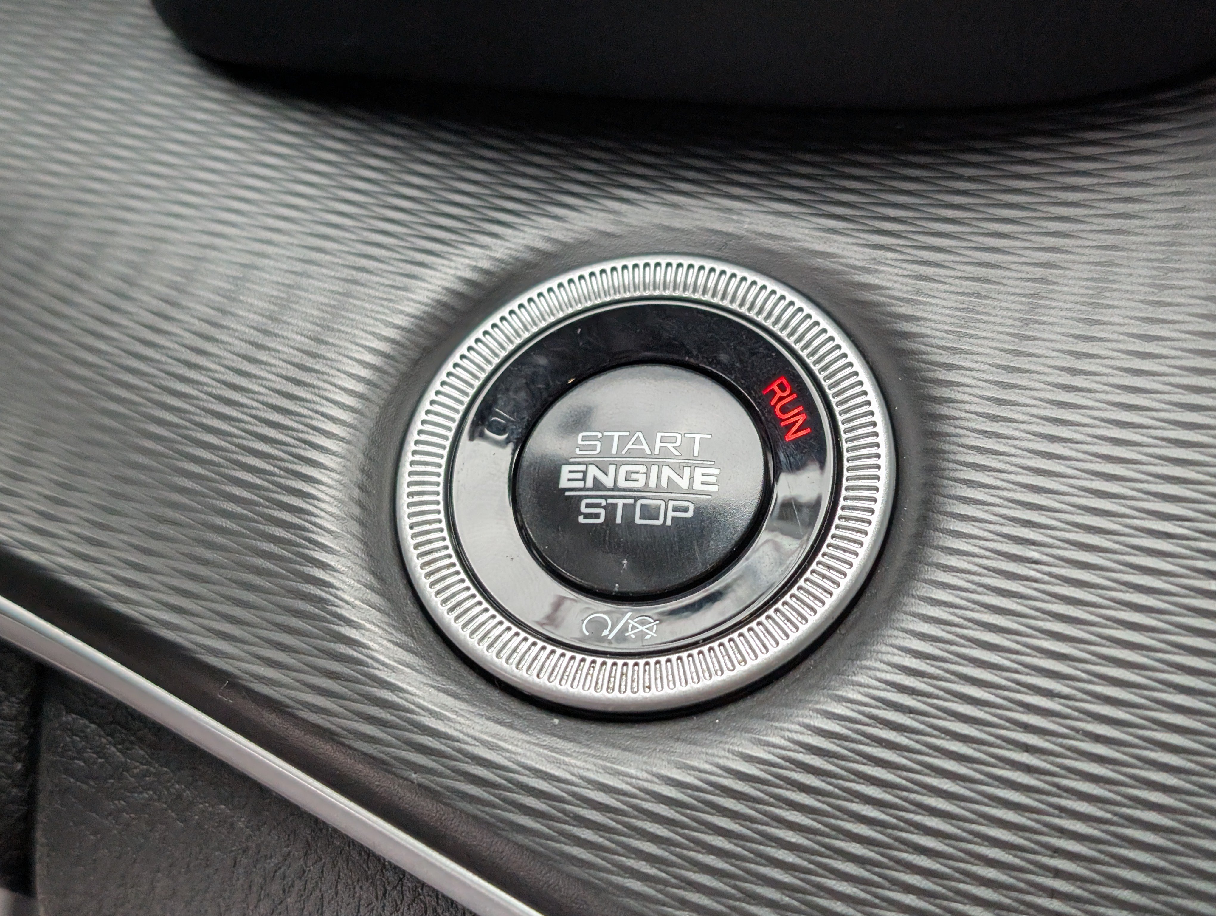 Used 2024 Jeep Grand Cherokee Altitude AWD/4WD image 26