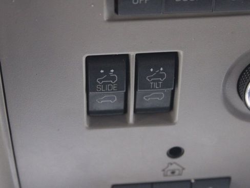 Used 2016 Chevrolet Tahoe LT image 32