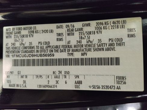 Used 2017 Ford Escape Titanium FWD image 33