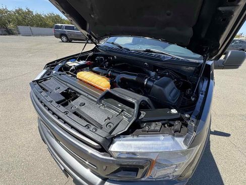 Used 2018 Ford F150 XLT w/ Equipment Group 302A Luxury AWD/4WD image 44