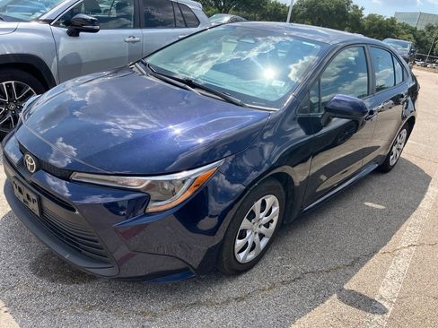 Used 2024 Toyota Corolla LE FWD image 1