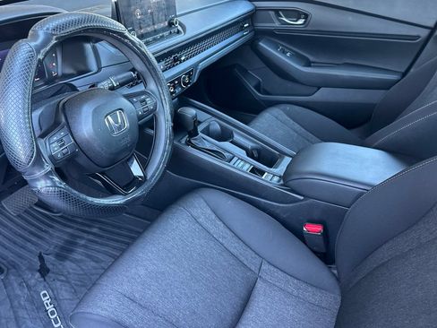 Used 2025 Honda Accord SE image 9