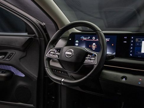 Used 2024 Nissan Ariya AWD image 14