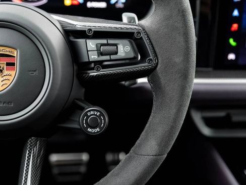 New 2026 Porsche Cayenne S image 16