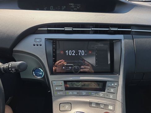 Used 2014 Toyota Prius Two FWD image 9