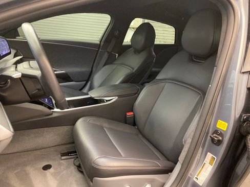 Used 2024 Lucid Air Pure RWD image 19