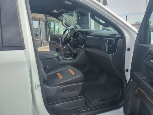 Used 2024 GMC Sierra 1500 AT4 w/ Technology Package image 34