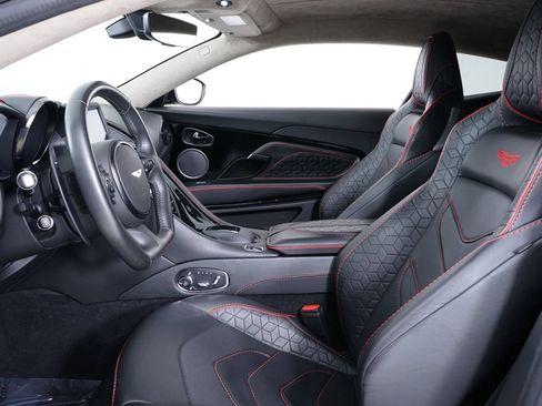 Used 2019 Aston Martin DBS Superleggera RWD image 5