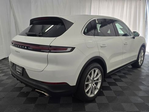 Used 2024 Porsche Cayenne image 7