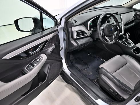 Used 2023 Subaru Outback Limited AWD/4WD image 4