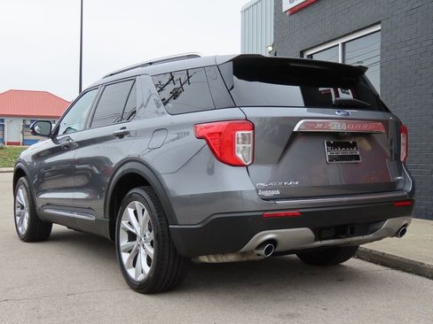 Used 2022 Ford Explorer Platinum w/ Premium Technology Package AWD/4WD image 16