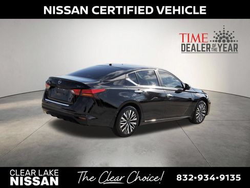 Certified 2023 Nissan Altima 2.5 SV FWD image 8