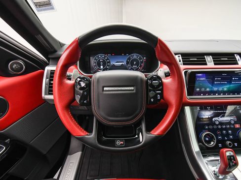 Used 2022 Land Rover Range Rover Sport SVR image 14