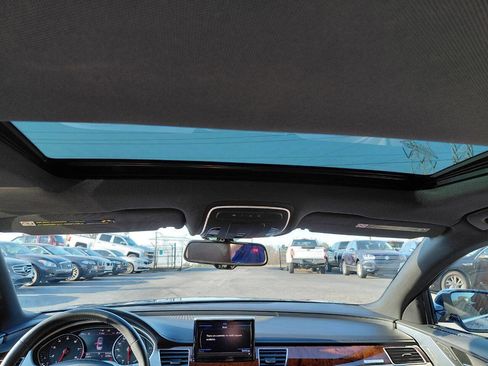 Used 2011 Audi A8 4.2 w/ Driver Assistance Pkg image 19