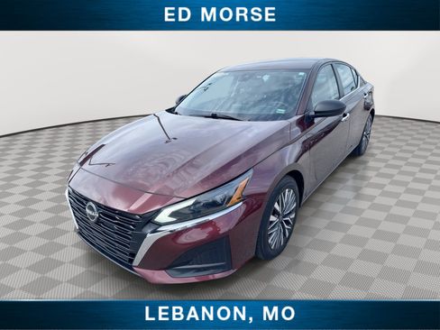 Used 2024 Nissan Altima 2.5 SV FWD image 1