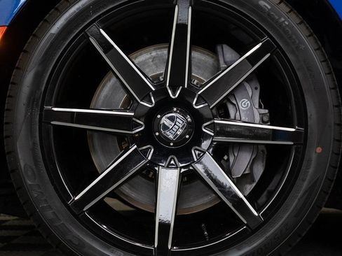 Used 2018 Dodge Charger R/T RWD image 11