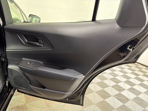 Used 2025 Toyota Prius Plug-In Hybrid image 16