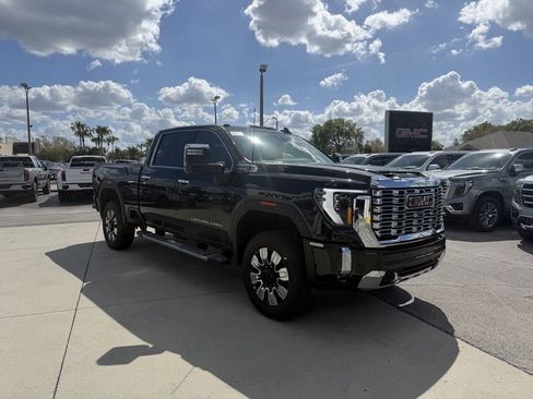 New 2026 GMC Sierra 2500 SLT w/ SLT Premium Package image 2