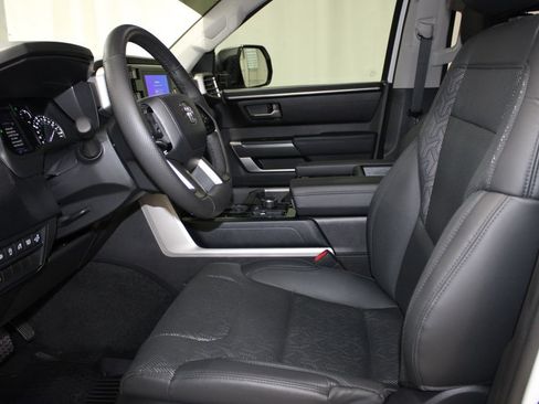 Used 2024 Toyota Tundra SR5 w/ SR5 Premium Package AWD/4WD image 18