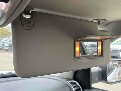 Used 2022 RAM 1500 Laramie image 30