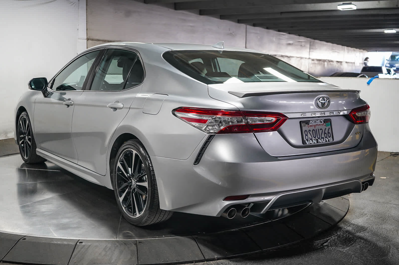 Used 2020 Toyota Camry XSE w/ Navigation Package FWD image 6