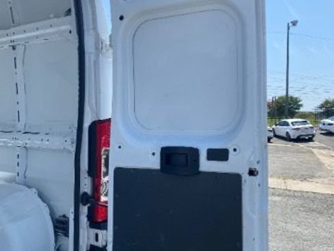 Used 2019 RAM ProMaster 1500 FWD image 10