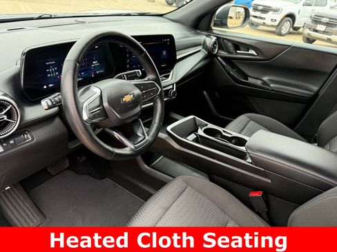 Used 2025 Chevrolet Equinox LT image 11