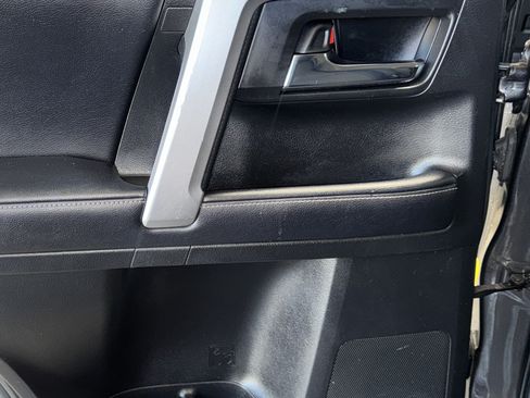 Used 2019 Toyota 4Runner SR5 Premium AWD/4WD image 37