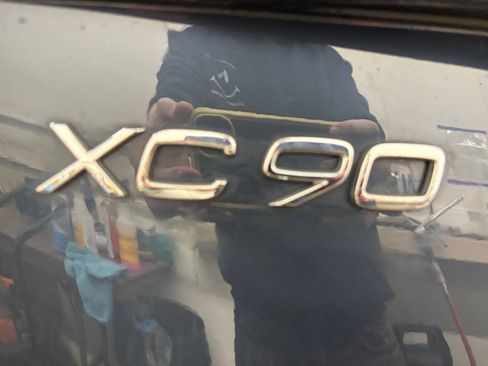 Certified 2025 Volvo XC90 B6 Ultra w/ Protection Package Premier AWD/4WD image 33