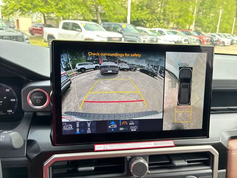 New 2026 Toyota 4Runner Limited AWD/4WD image 20