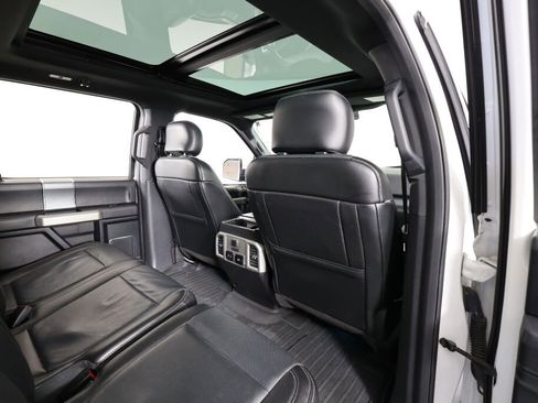 Used 2017 Ford F150 Lariat w/ Equipment Group 502A Luxury AWD/4WD image 20