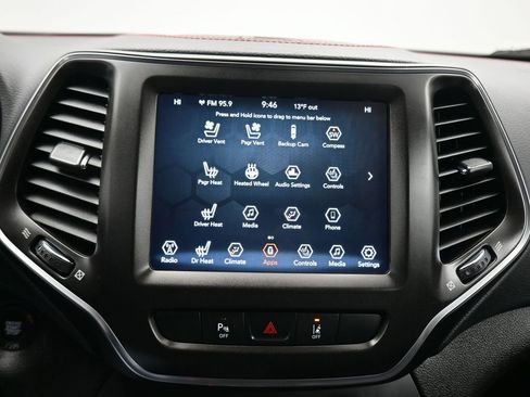 Used 2022 Jeep Cherokee Trailhawk w/ Premium Leather Package image 16