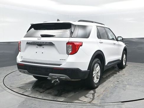 Used 2024 Ford Explorer XLT w/ Equipment Group 202A image 30