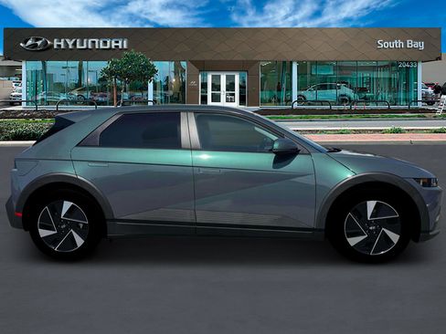 New 2026 Hyundai Ioniq 5 SE image 9