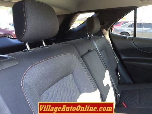Used 2018 Chevrolet Equinox LT image 33