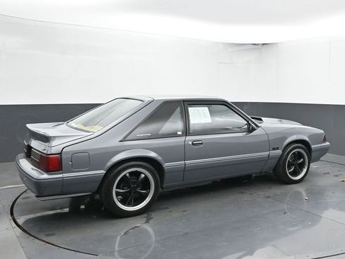 Used 1993 Ford Mustang LX image 10