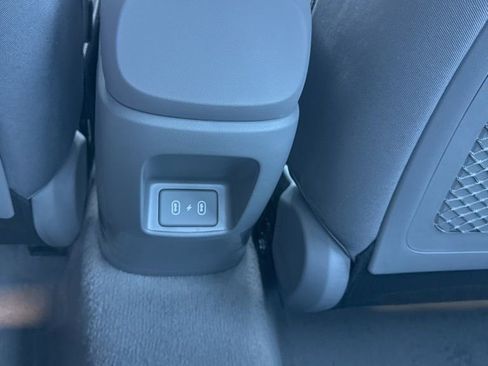 New 2026 Hyundai Elantra SEL Sport image 23