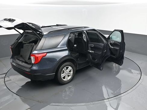 Used 2024 Ford Explorer XLT AWD/4WD image 27