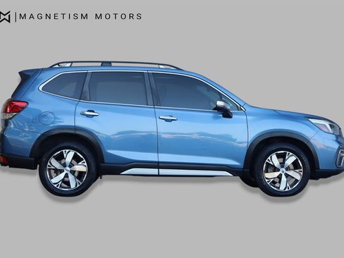 Used 2019 Subaru Forester Touring AWD/4WD image 3