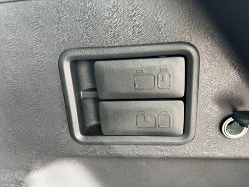 Used 2024 Chevrolet Equinox LT AWD/4WD image 24
