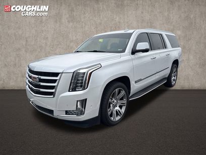 Used 2017 Cadillac Escalade ESV Luxury
