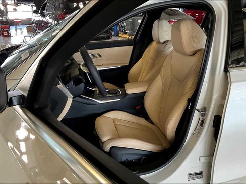 New 2026 BMW 330i Sedan w/ Premium Package image 9